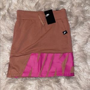 NWT Nike Drawstring Skirt (Girl’s small)
